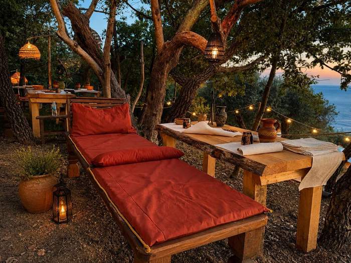 Klìnè al tramonto – Simposio Petra Sky Glamping Diamante