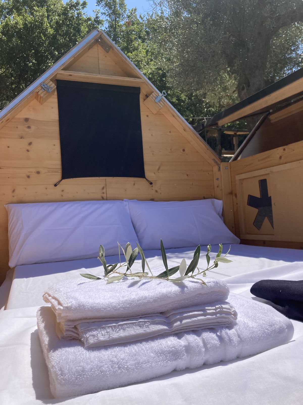 StarsBOX letto matrimoniale tetto aperto